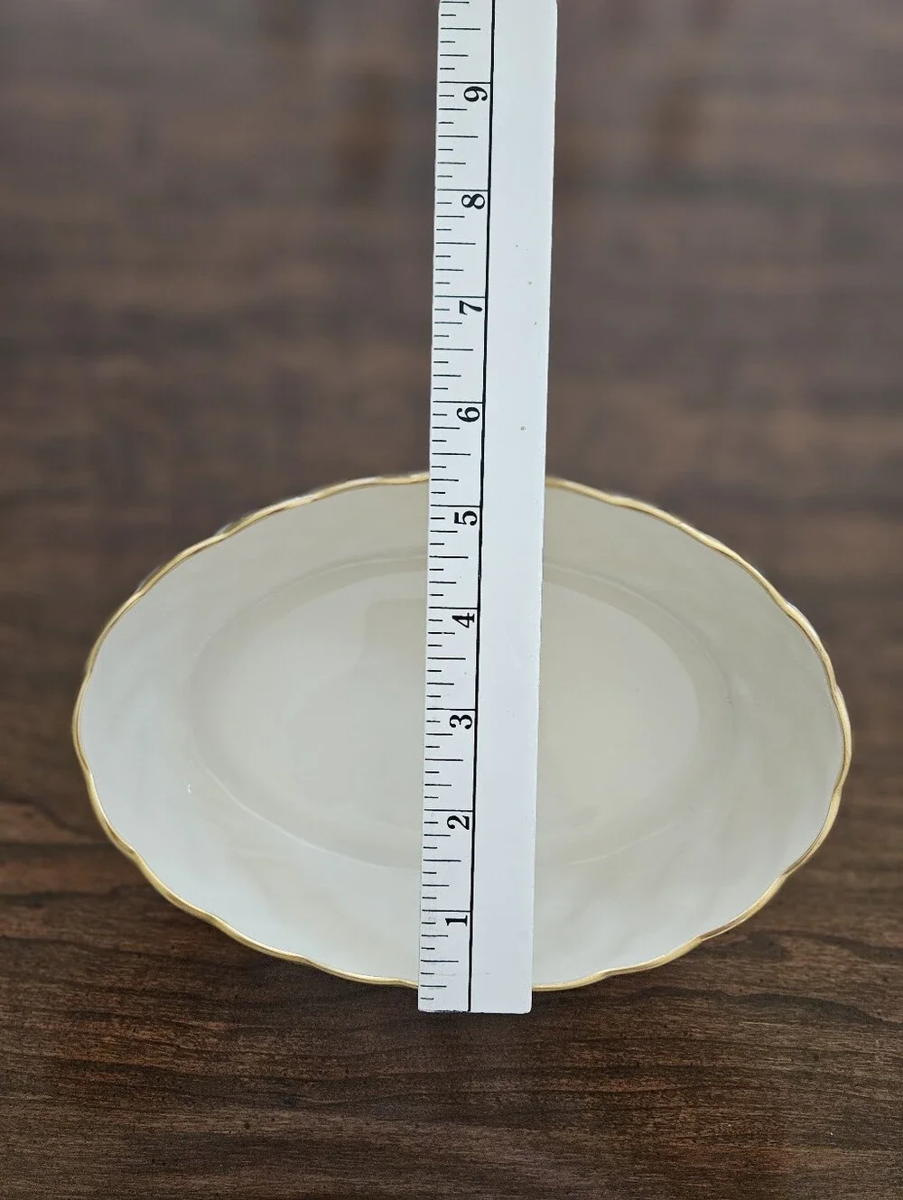 Lenox Ivory Lattice collection Oval Scolloped  Basket Weave Serving Dish